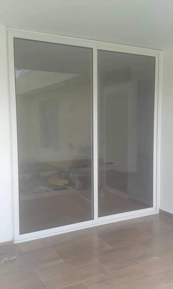 MAMPARA HERMÉTICA DE ALUMINIO - SERIE 25
